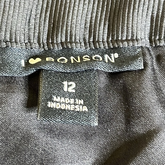 Party skirt - Picture 3 of 10